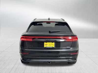 2021 Audi Q8, $40000. Photo 6