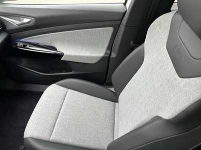2023 Volkswagen ID.4, $24498. Photo 11