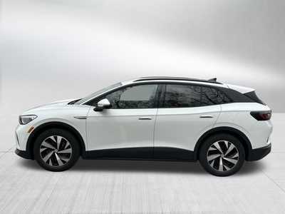 2023 Volkswagen ID.4, $24498. Photo 4