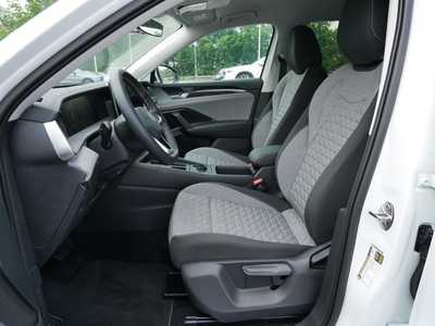 2025 Volkswagen Tiguan, $30216. Photo 5