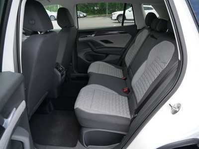 2025 Volkswagen Tiguan, $30216. Photo 7