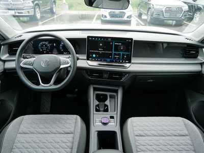 2025 Volkswagen Tiguan, $30216. Photo 8