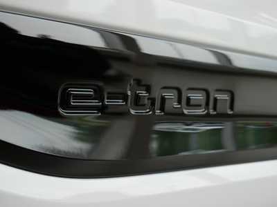 2025 Audi Q6 e-tron, $70871. Photo 11
