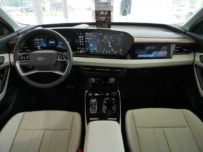 2025 Audi Q6 e-tron, $70871. Photo 7