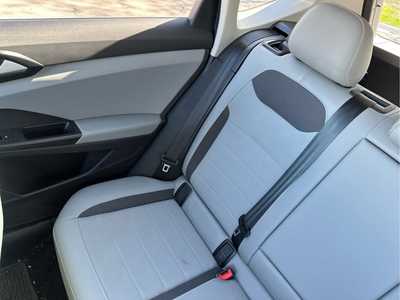 2022 Volkswagen Taos, $23498. Photo 12