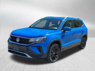 2022 Volkswagen Taos, $23498. Photo 3