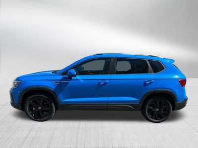 2022 Volkswagen Taos, $23498. Photo 4