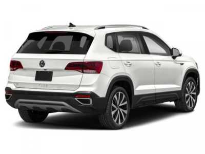 2024 Volkswagen Taos, $26998. Photo 5