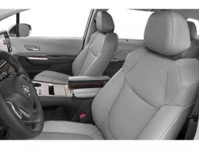 2022 Toyota Sienna, $38998. Photo 12