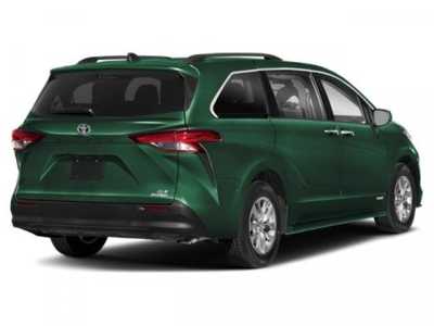 2022 Toyota Sienna, $38998. Photo 2