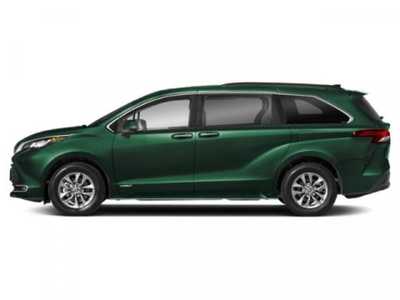 2022 Toyota Sienna, $38998. Photo 3
