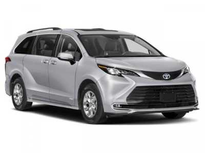 2022 Toyota Sienna, $38998. Photo 9