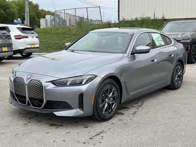 2025 BMW i4, $67490. Photo 3