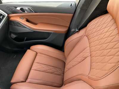 2026 BMW X7, $119985. Photo 10