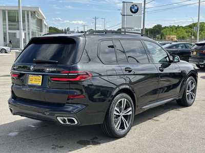 2026 BMW X7, $119985. Photo 7