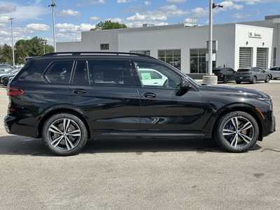 2026 BMW X7, $119985. Photo 8