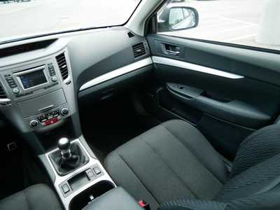 2012 Subaru Outback, $10000. Photo 11