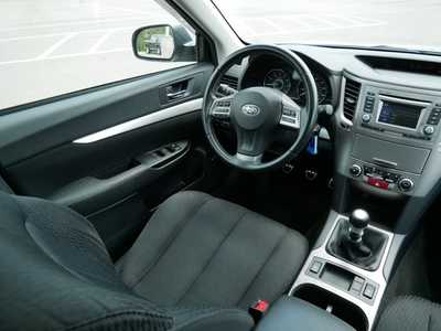 2012 Subaru Outback, $10000. Photo 9