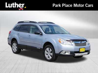 2012 Subaru Outback, $10000. Photo 1
