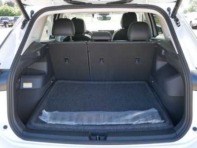 2025 Volkswagen Tiguan, $35089. Photo 5
