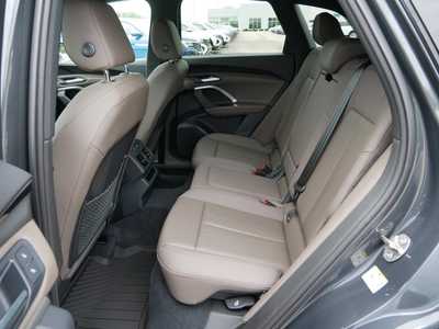 2025 Audi Q5, $56301. Photo 6