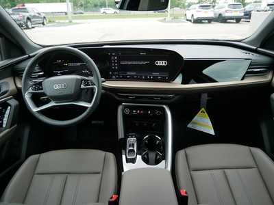 2025 Audi Q5, $56301. Photo 7