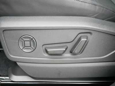 2025 Audi Q5, $59176. Photo 12