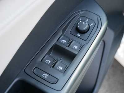 2025 Volkswagen Taos, $31178. Photo 11