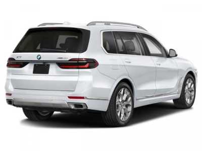 2026 BMW X7, $99885. Photo 2