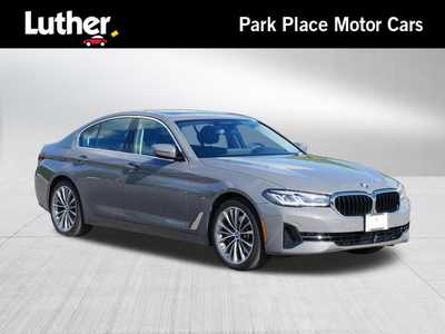 2022 BMW 5 Series, $36898. Photo 1