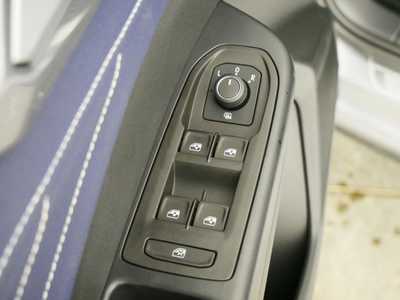 2025 Volkswagen Taos, $34616. Photo 7