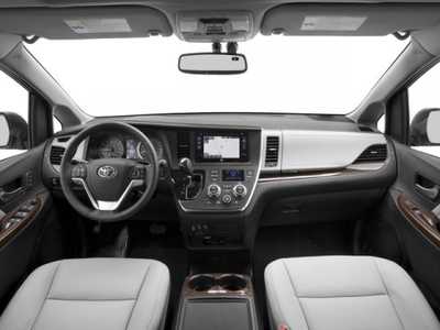 2017 Toyota Sienna, $22698. Photo 11