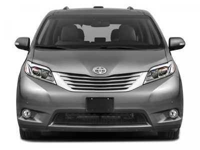 2017 Toyota Sienna, $22698. Photo 7
