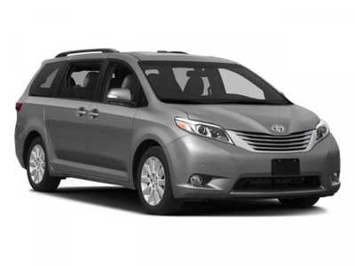 2017 Toyota Sienna, $22698. Photo 9
