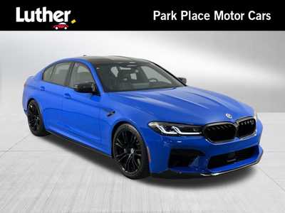 2023 BMW M5, $125000. Photo 1