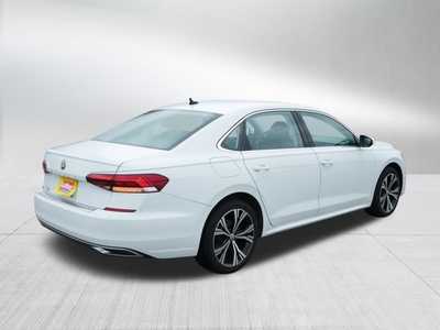 2021 Volkswagen Passat, $17998. Photo 7