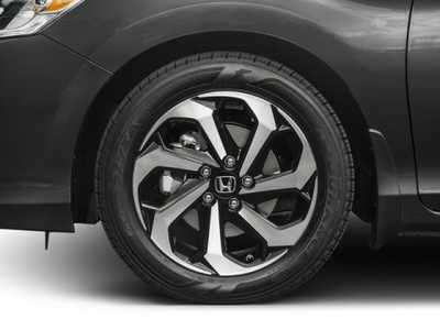 2016 Honda Accord, $18498. Photo 10