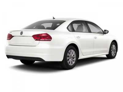 2013 Volkswagen Passat, $7998. Photo 2