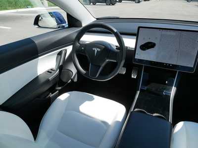 2019 Tesla Model 3, $20998. Photo 9