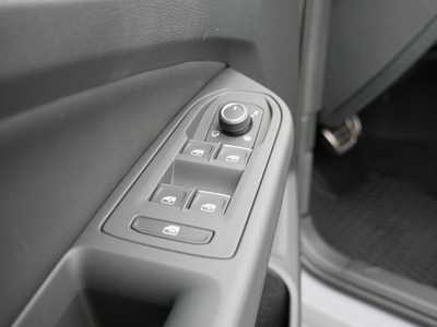 2025 Volkswagen Golf, $38005. Photo 7