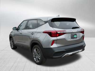2023 Kia Seltos, $21159. Photo 7