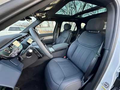 2024 Land Rover Range Rover, $93000. Photo 6