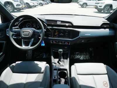 2025 Audi Q3, $39498. Photo 10