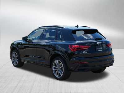 2025 Audi Q3, $39498. Photo 5
