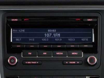 2013 Volkswagen Passat, $7998. Photo 9