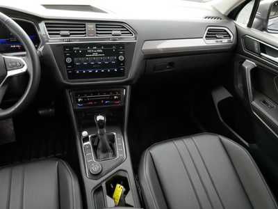 2022 Volkswagen Tiguan, $0. Photo 11