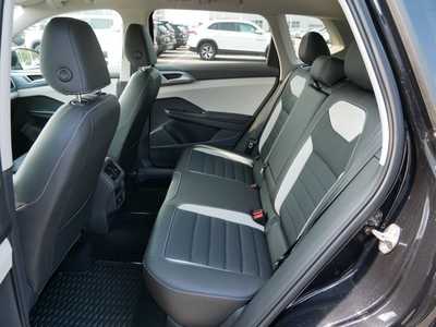 2025 Volkswagen Taos, $36146. Photo 8