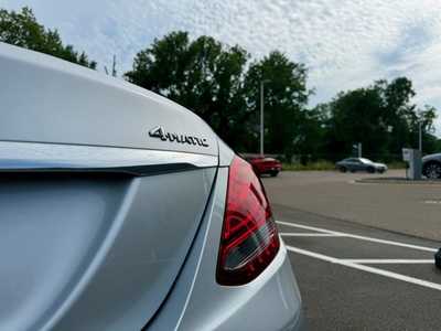 2016 Mercedes-Benz C-Class, $15000. Photo 7