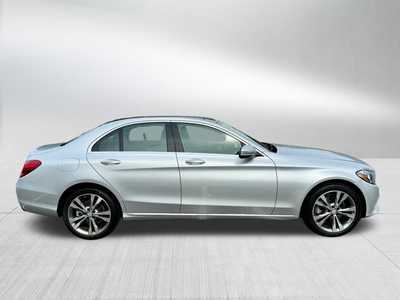2016 Mercedes-Benz C-Class, $15000. Photo 9