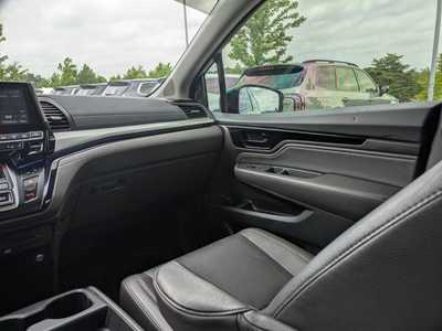 2019 Honda Odyssey, $24498. Photo 11